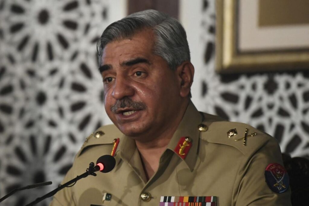پاکستانی فوج کے شعبہ تعلقات عامہ کے ترجمان لیفٹیننٹ جنرل بابر افتخار 